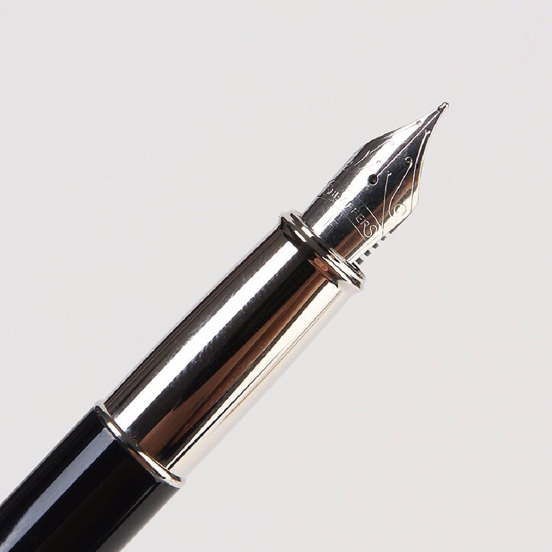 Sheaffer 100 Glossy Black Chrome Cap CT Fountain Pen 9313-0