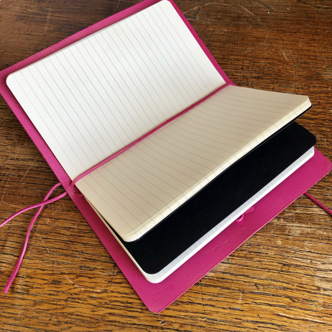 The Travellers Journal Bright Range, Pink, medium (14,5x23) Stamford