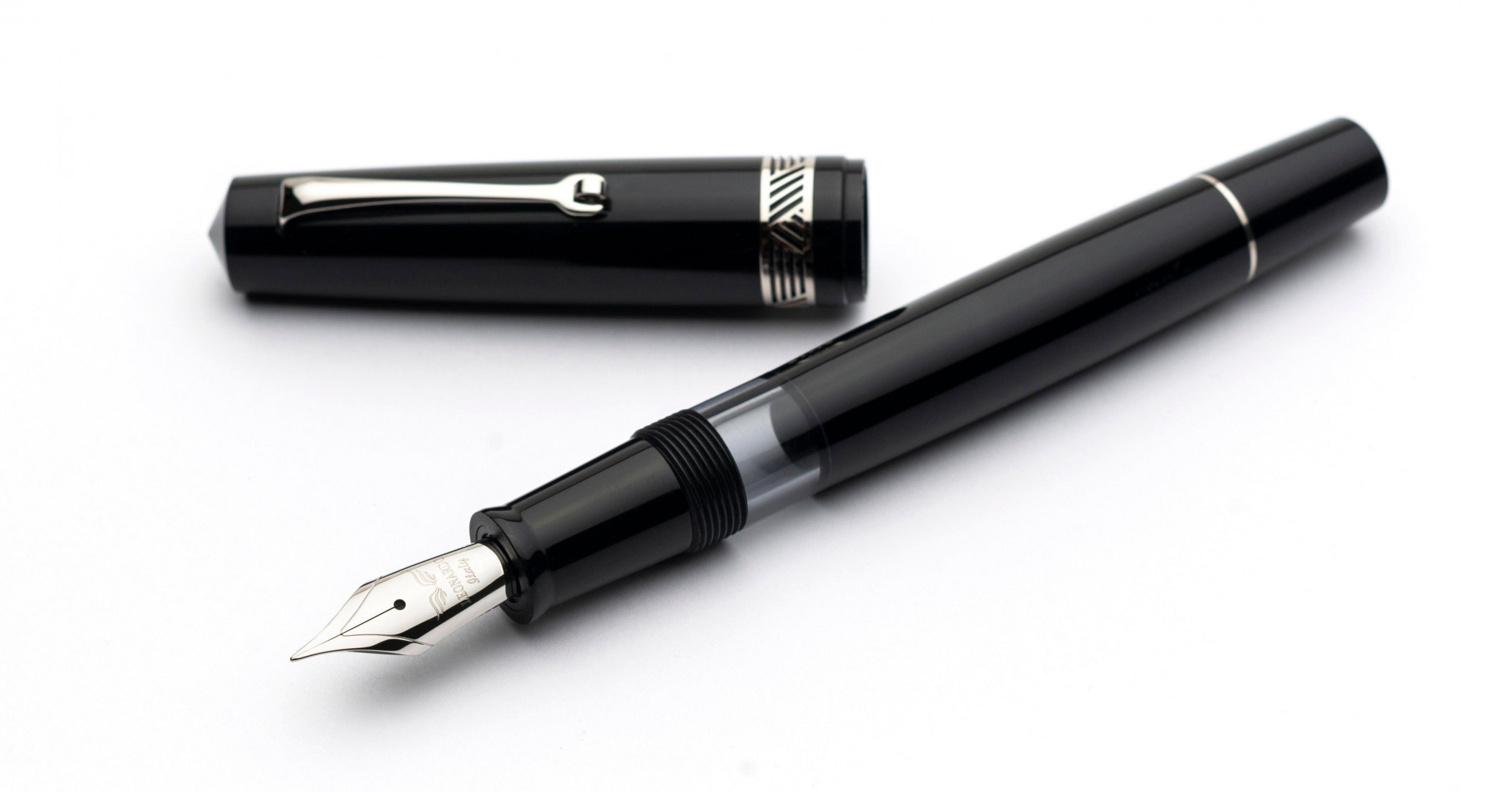 Leonardo Officina Italiana Momento Magico piston filler Black glossy Ruthenium trims Fountain pen
