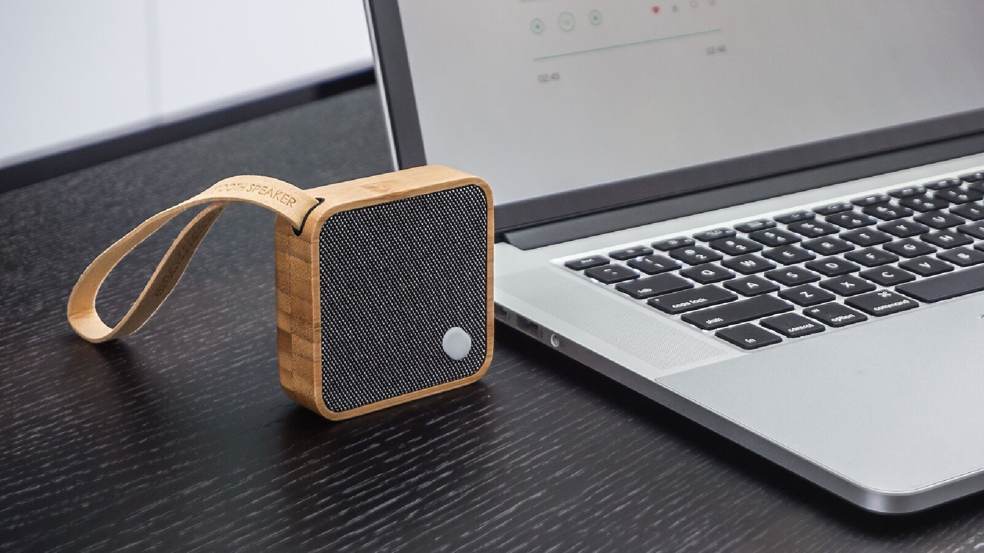 GINGKO Mi Square - Pocket Bluetooth Speaker Bamboo