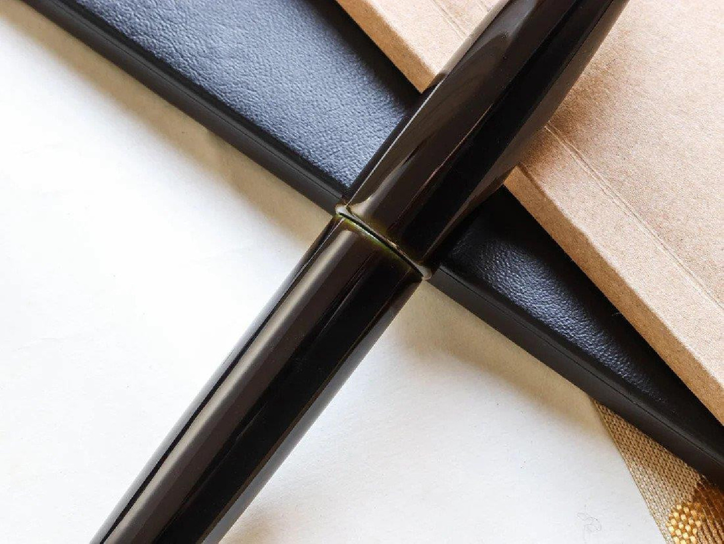 Wancher True Urushi Midori Tamenuri fountain pen