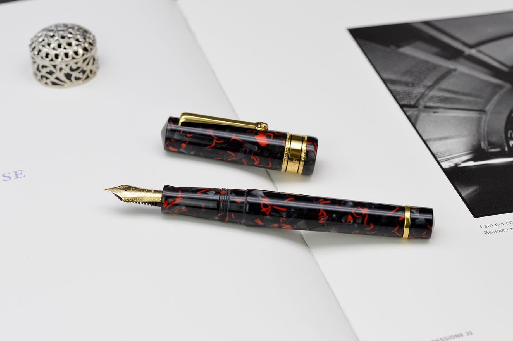 Santini Italia Libra Black Bay GP 14k stub flexy nib with ebonite feeder and piston filler pen