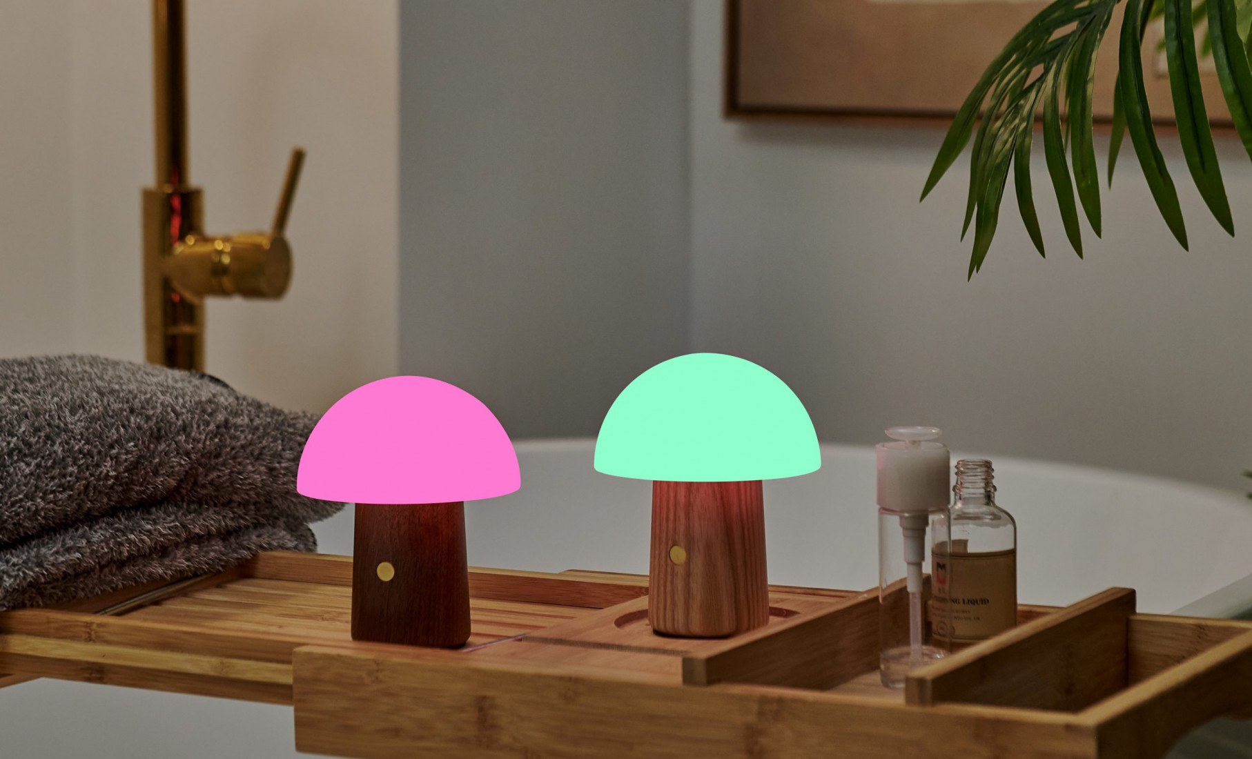 Ginko Alice Mushroom Lamp Mini Natural Walnut G022WT2