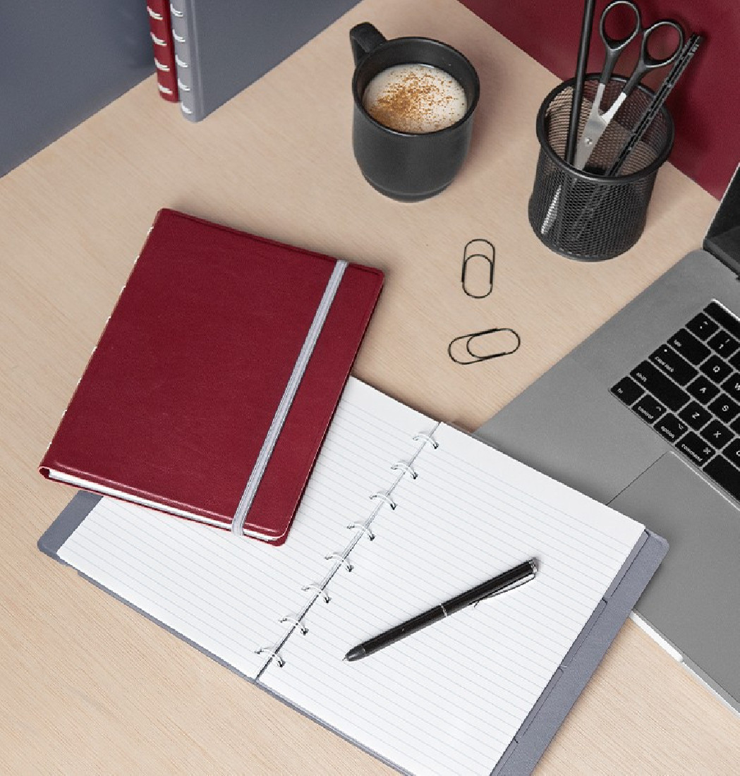 Filofax Notebook Refillable Ruled A5 Burgundy, 115121