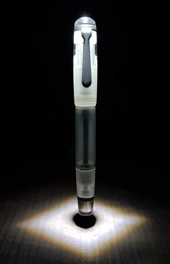 Opus 88 Omar Clear Fountain Pen