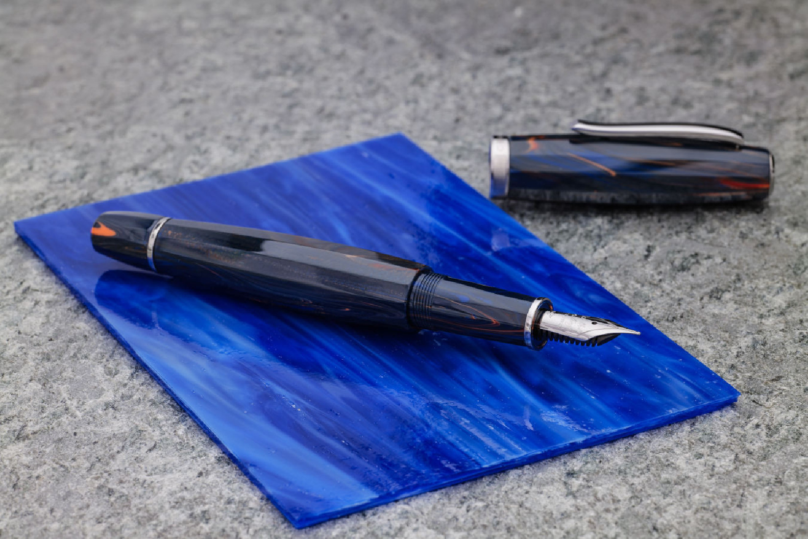 Scribo Feel Blu Califfo Ruthenium 100 limited edition fountain pen