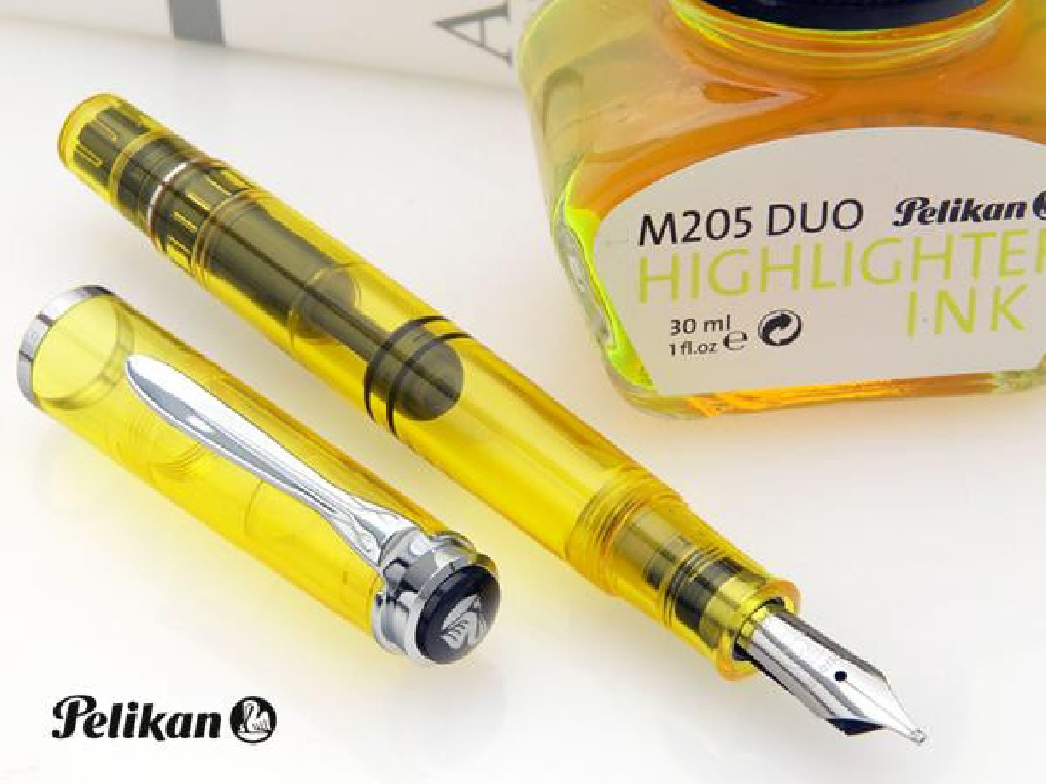 Pelikan M205 Duo Yellow Highlighter & Fountain Pen double broad nib
