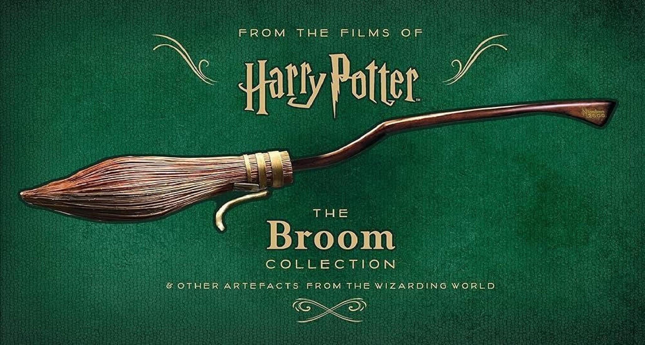 HARRY POTTER – THE BROOM COLLECTION AND OTHER PROPS FROM THE WIZARDING WORLD WARNER BROS. HC
