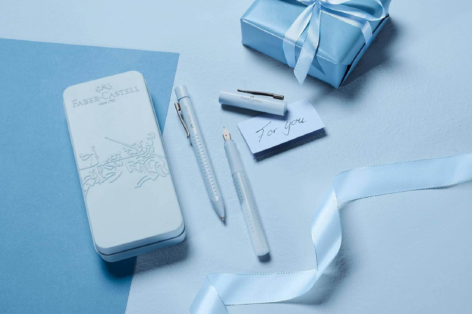 Faber Castell 201524 Grip Edition Set, Sky Blue, with Fountain Pen Nib and Ballpoint Pen,  in Metal Case