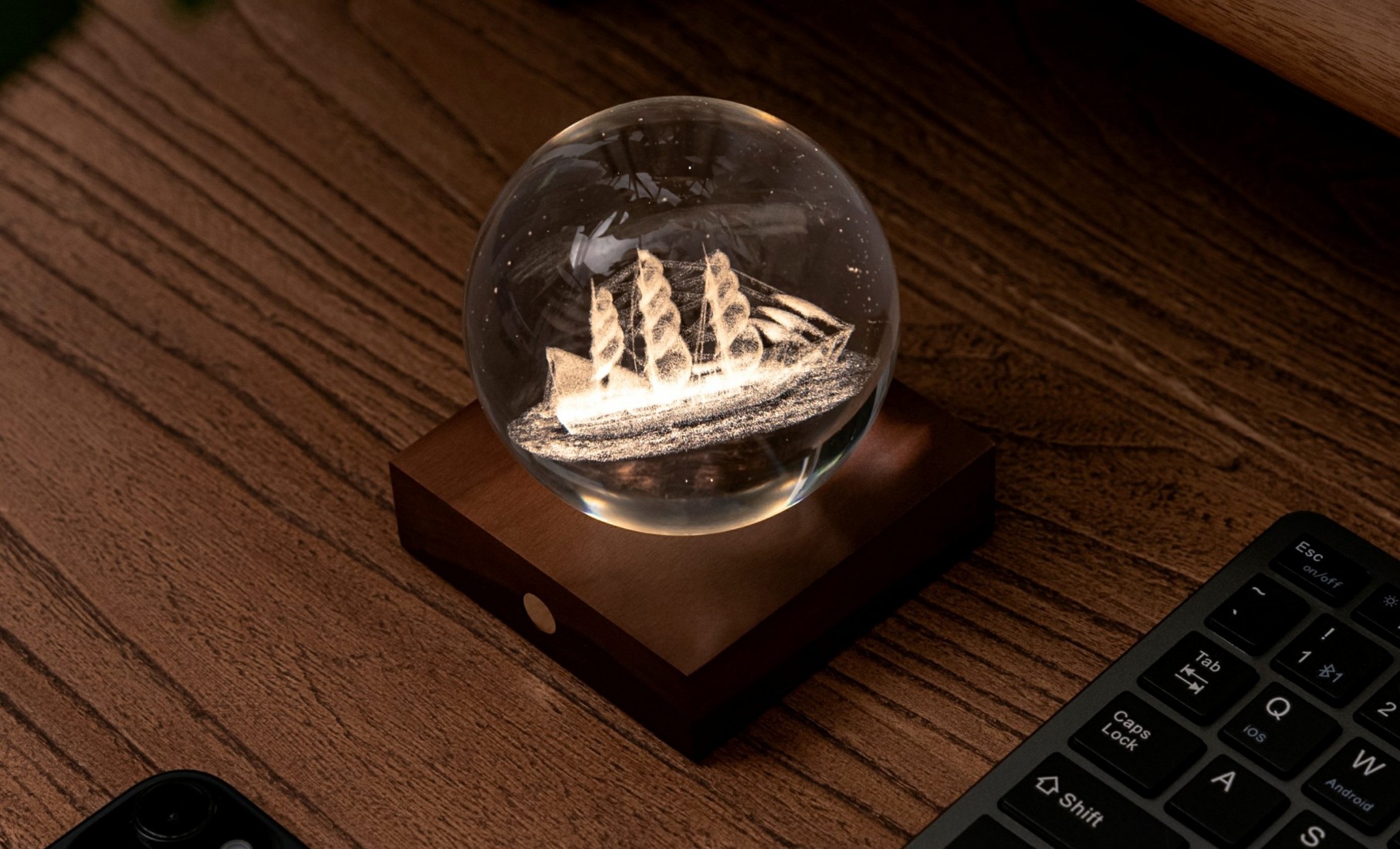 Gingko Amber Crystal Light 3D Laser Sailing Boats G025SB
