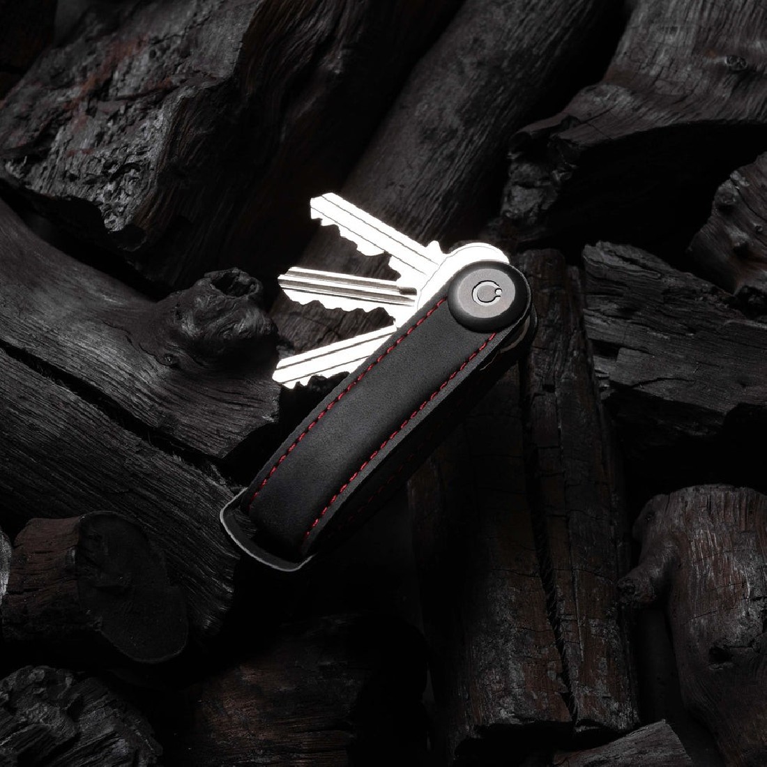 Orbitkey Key Organizer Crazy-Horse Obsidian Black with Red Stiching