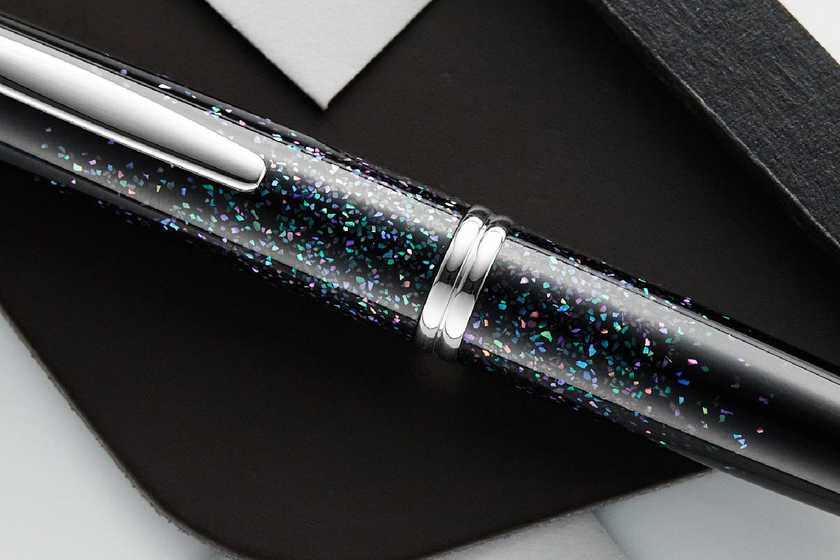 Pilot Namiki Capless (Vanishing Point) Raden Fountain Pen  Galaxy