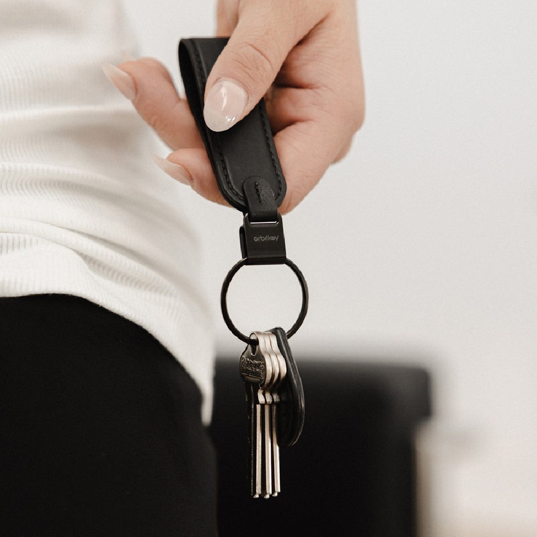 Orbitkey Loop Keychain Leather Black PLK1-BLK-101