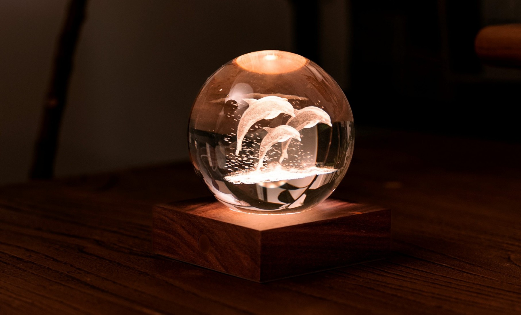 Gingko Amber Crystal Light 3D Laser Jumping Dolphins G025DO