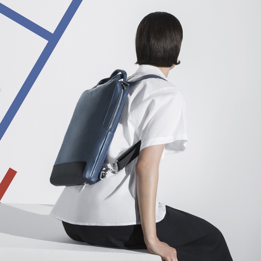 Moleskine Device Leather Bag Vertical Black