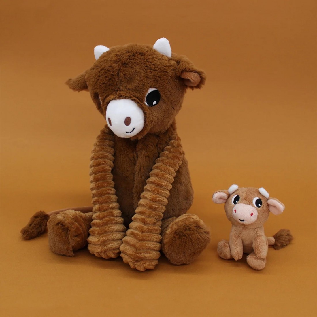Hindou brown sugar cow soft toy mom and her baby Les Ptipotos 76050 Les Deglingos.