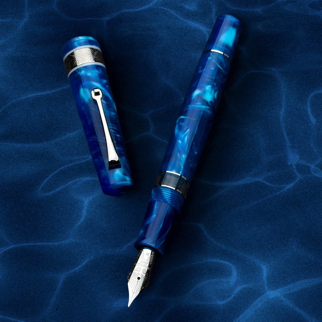 Leonardo Officina Italiana, Momento Zero Magico Pithecusa ST  Fountain Pen