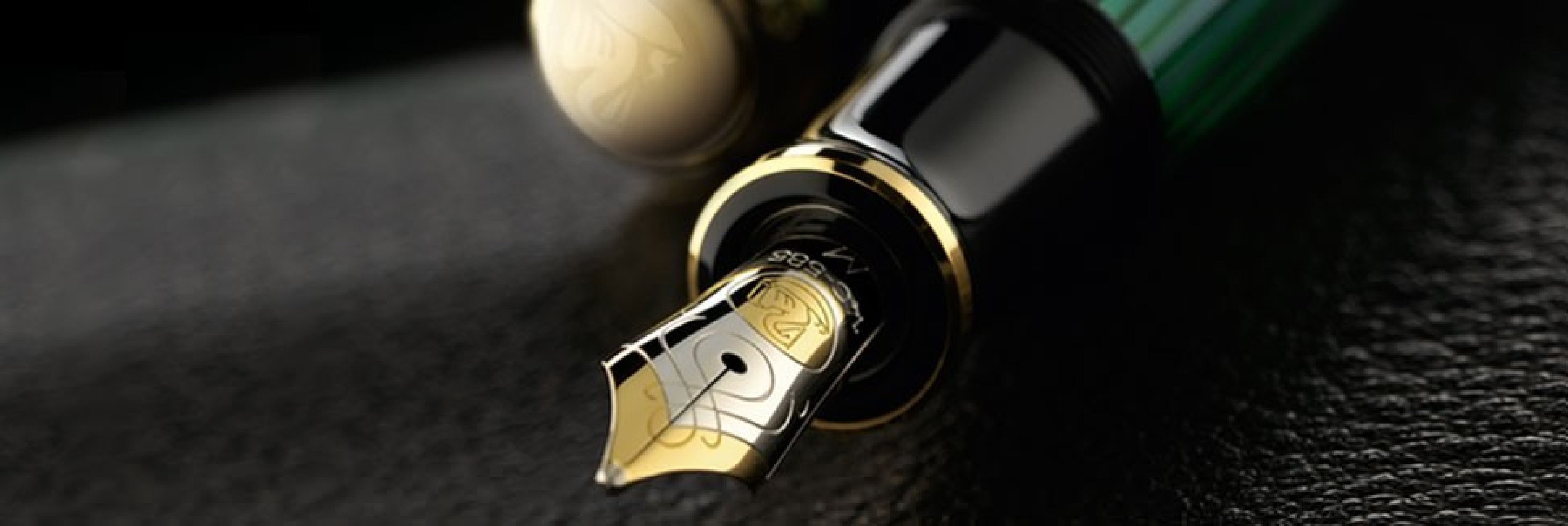 Pelikan Souveran M800 Green Black Fountain Pen