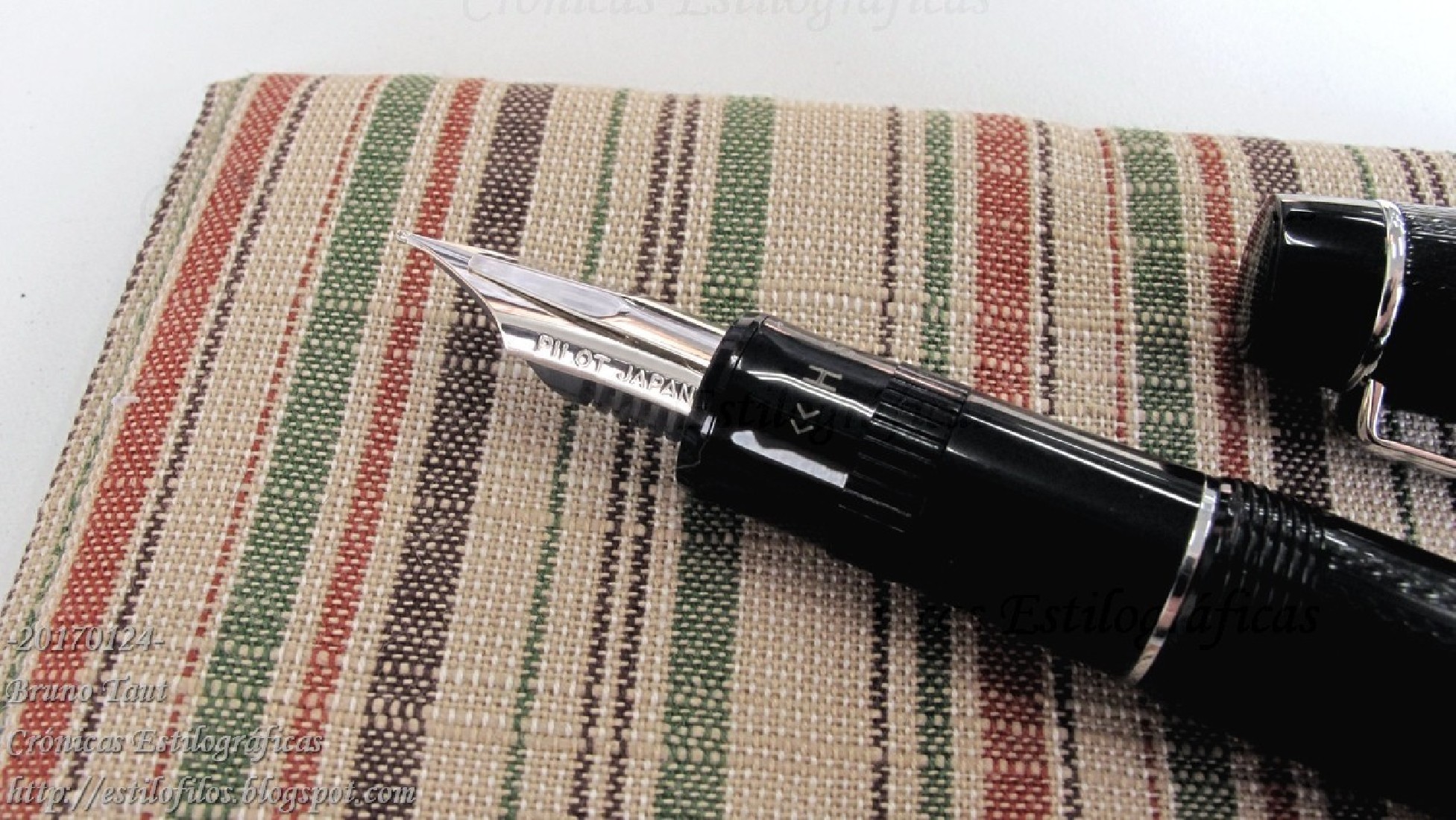 Pilot Justus 95 adjustable rhodium trim fountain pen
