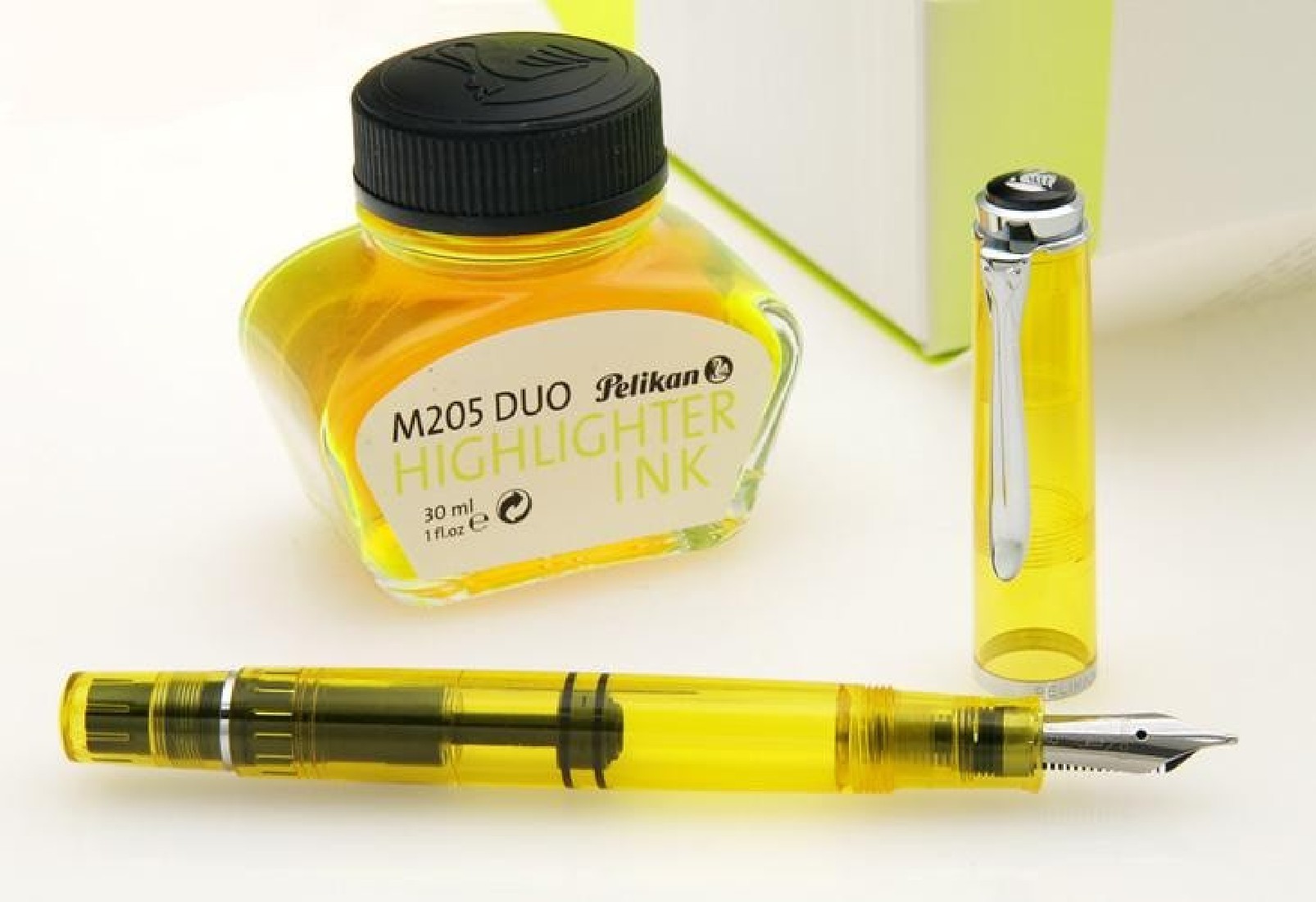 Pelikan M205 Duo Yellow Highlighter & Fountain Pen double broad nib