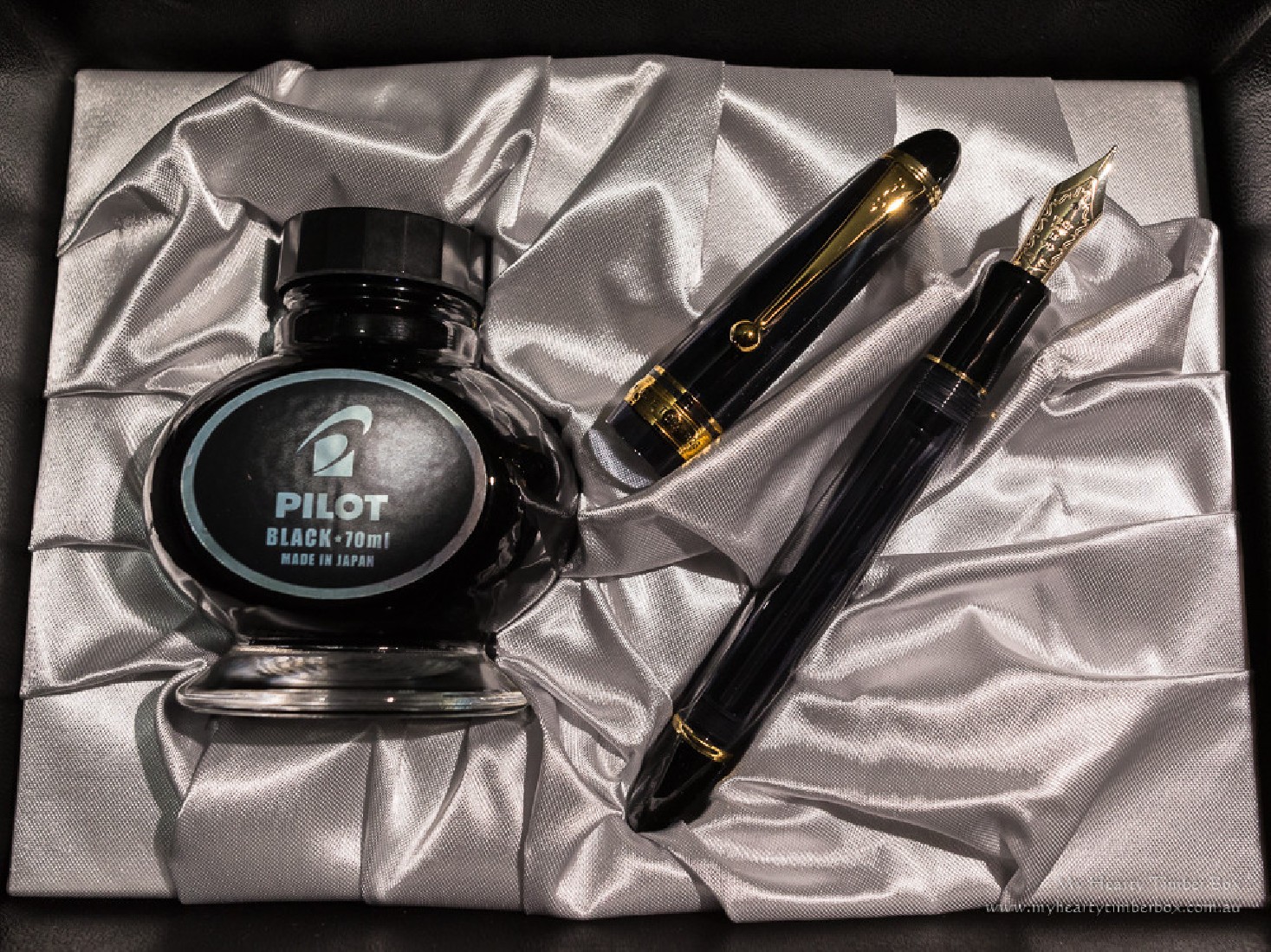 Pilot Custom 823 Transparent Black Fountain Pen FKKE-3MRP-TB