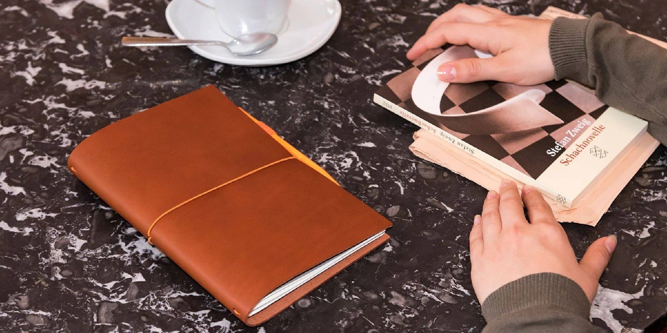 Paper Republic  grand voyageur [xl] | cognac leather journal