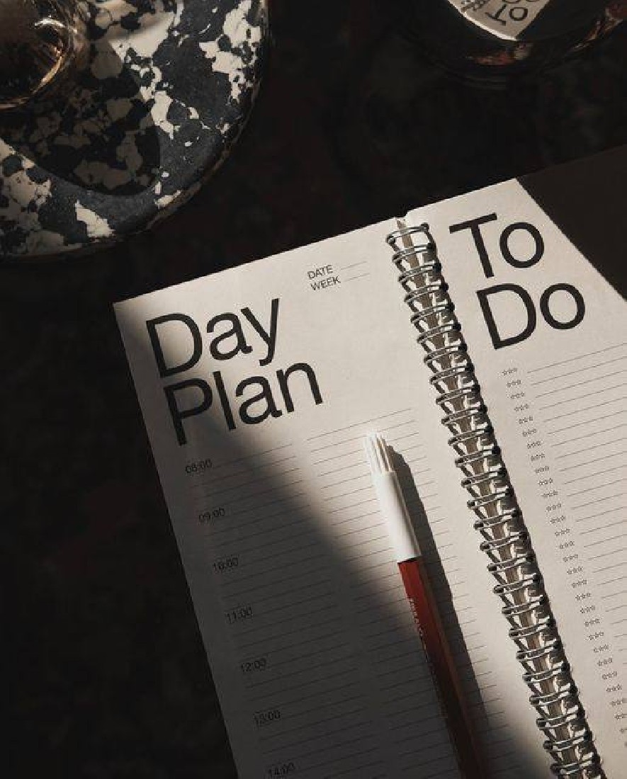 MARJOLEIN DELHAAS JOURNAL THINGS TO DO MILK WHITE