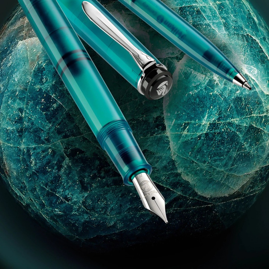 Pelikan Special Edition Classic M205 Apatite fountain pen