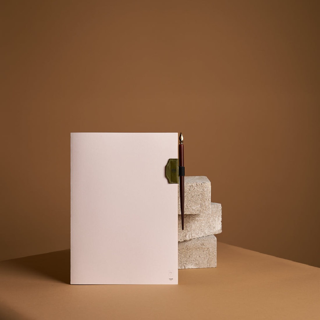 Paper Republic drawing book A4, 96 pages, 150gr