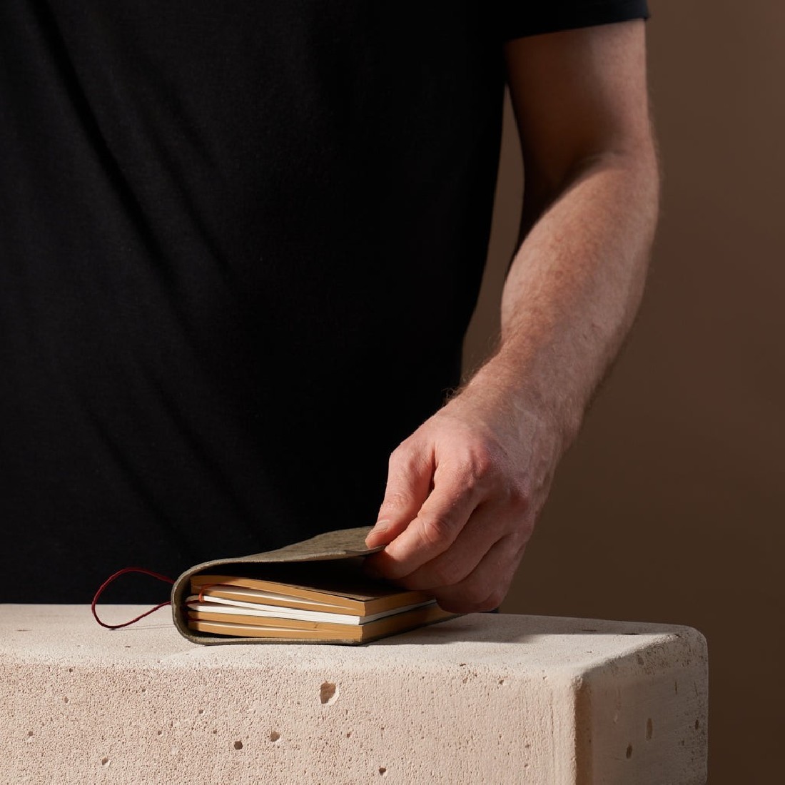 Paper Republic grand voyageur A4 stone grey leather journal.