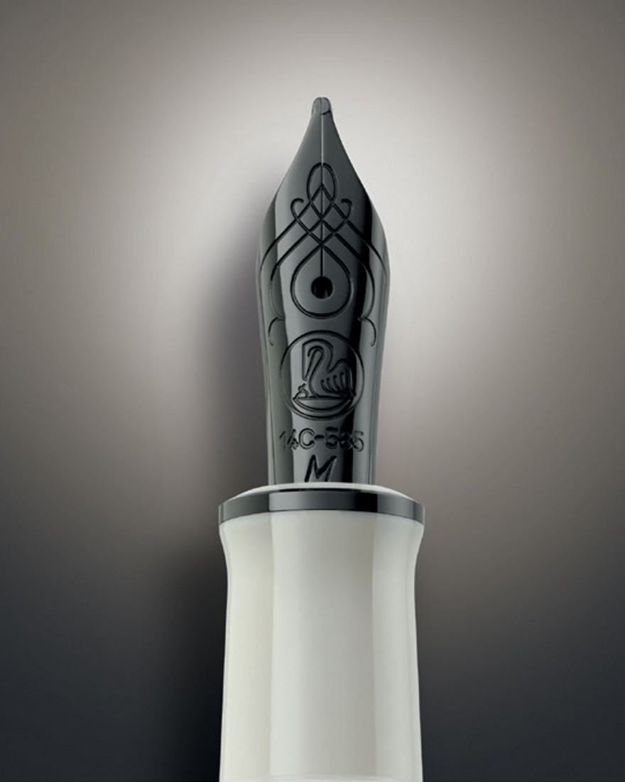 Pelikan Souveran  670 Warm Grey Special Edition Fountain Pen