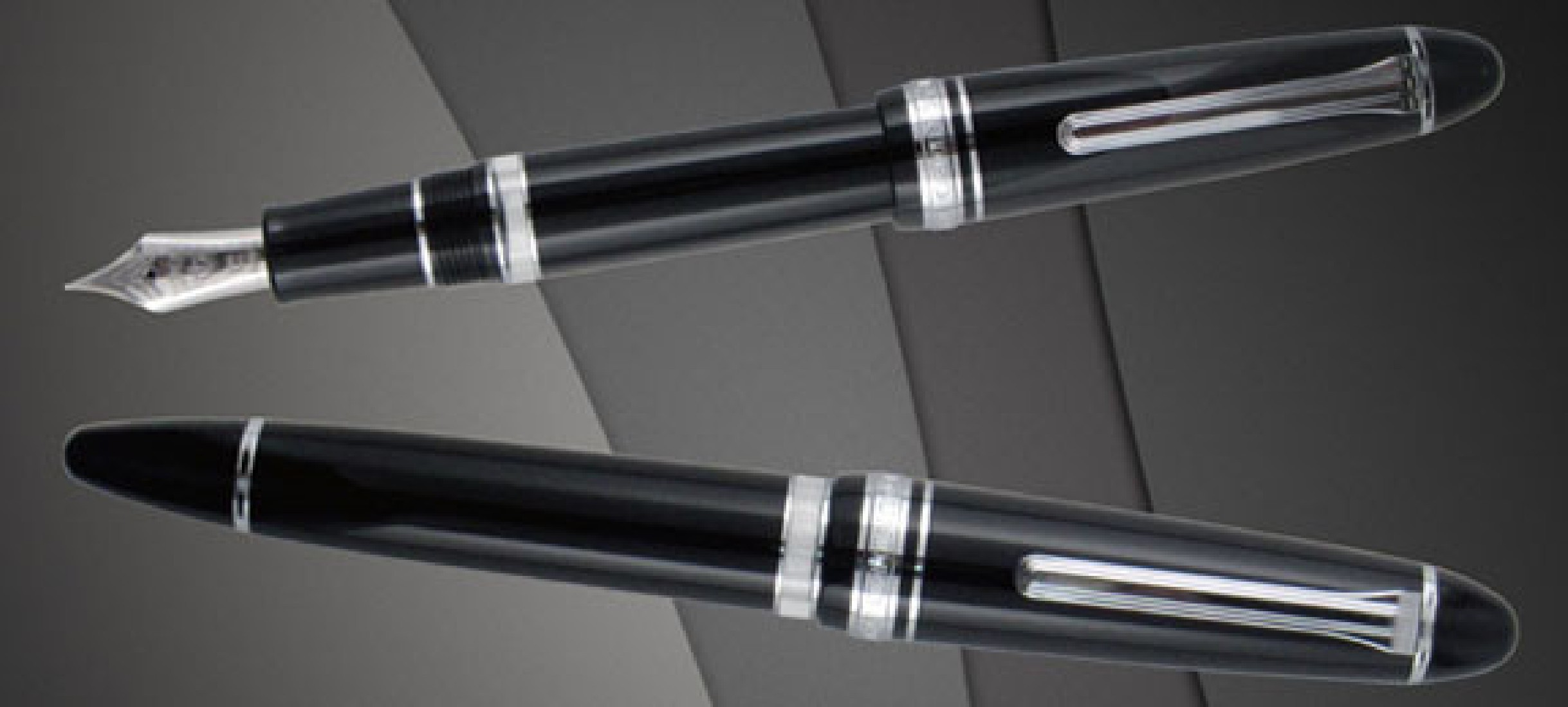 Sailor 1911 Classic Realo Black Silver Fountain Pen