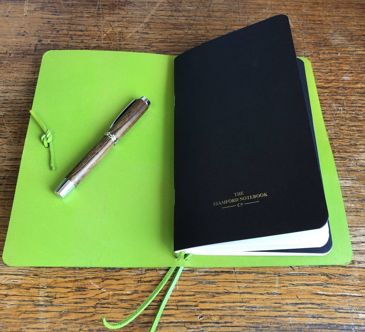 The Travellers Journal Bright Range, Bright Green, Large (18x25,5) Stamford