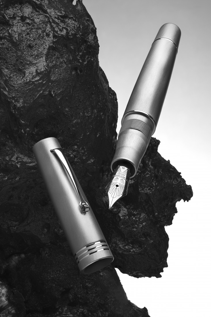 Leonardo Momento Zero Alumina ST Fountain Pen Steel Nib