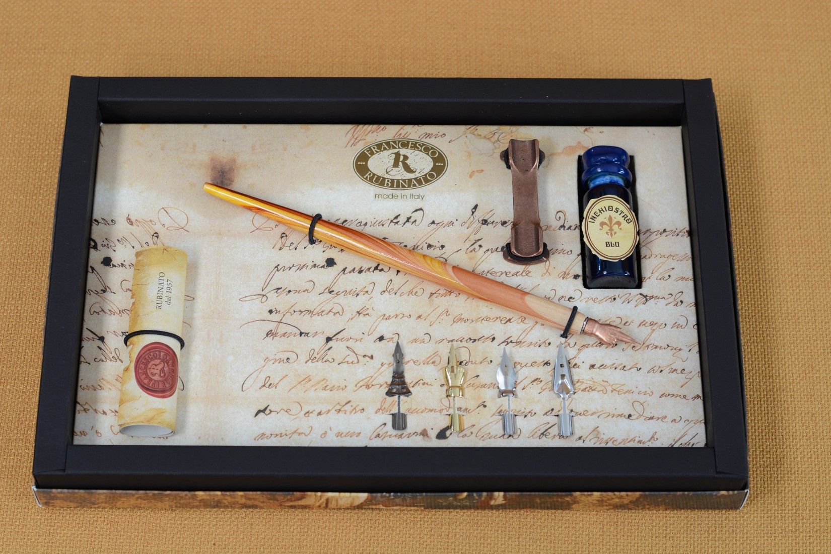 Francesco Rubinato art set 2021/2/21 with pen, ink, base and nibs