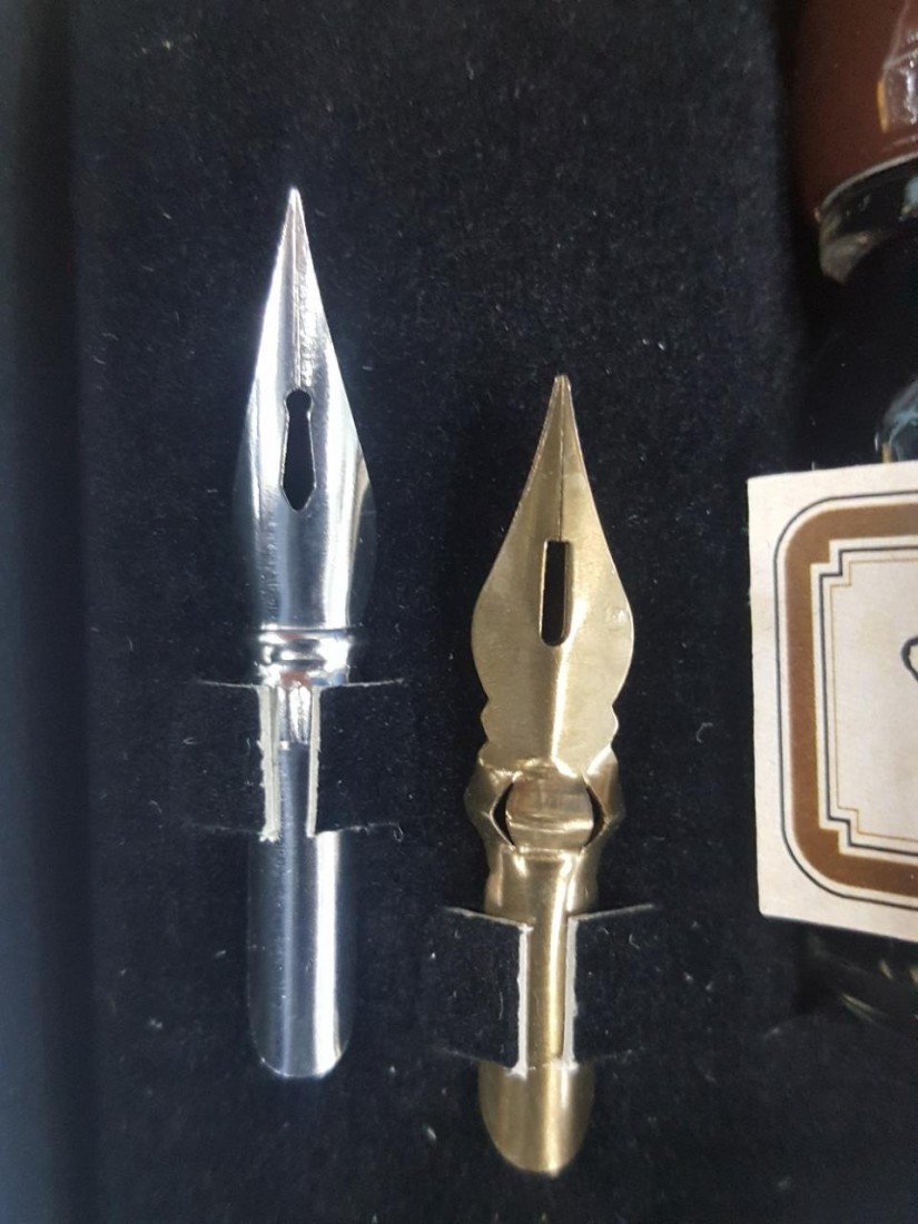 Francesco Rubinato art set 7455, με ξύλινο κονδυλοφόρο, επιπλέον μύτες &  μπουκάλι με μελάνι