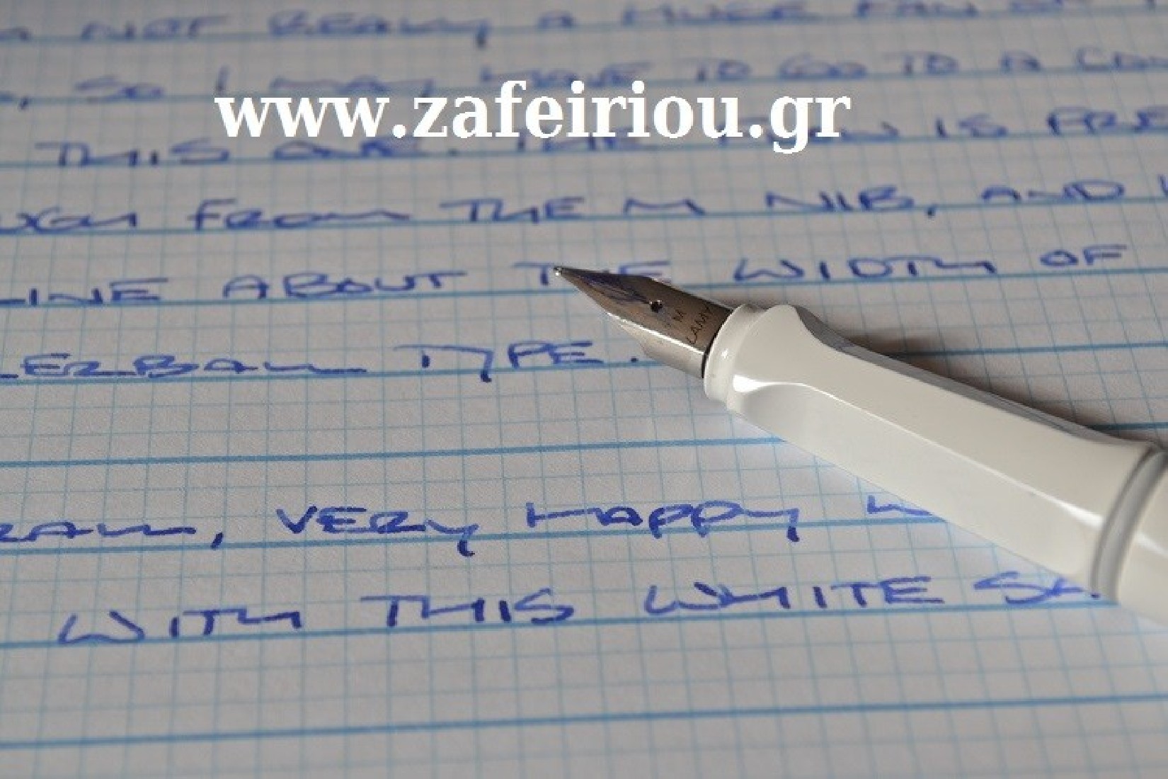 Lamy Safari Shiny White Fountain Pen 019