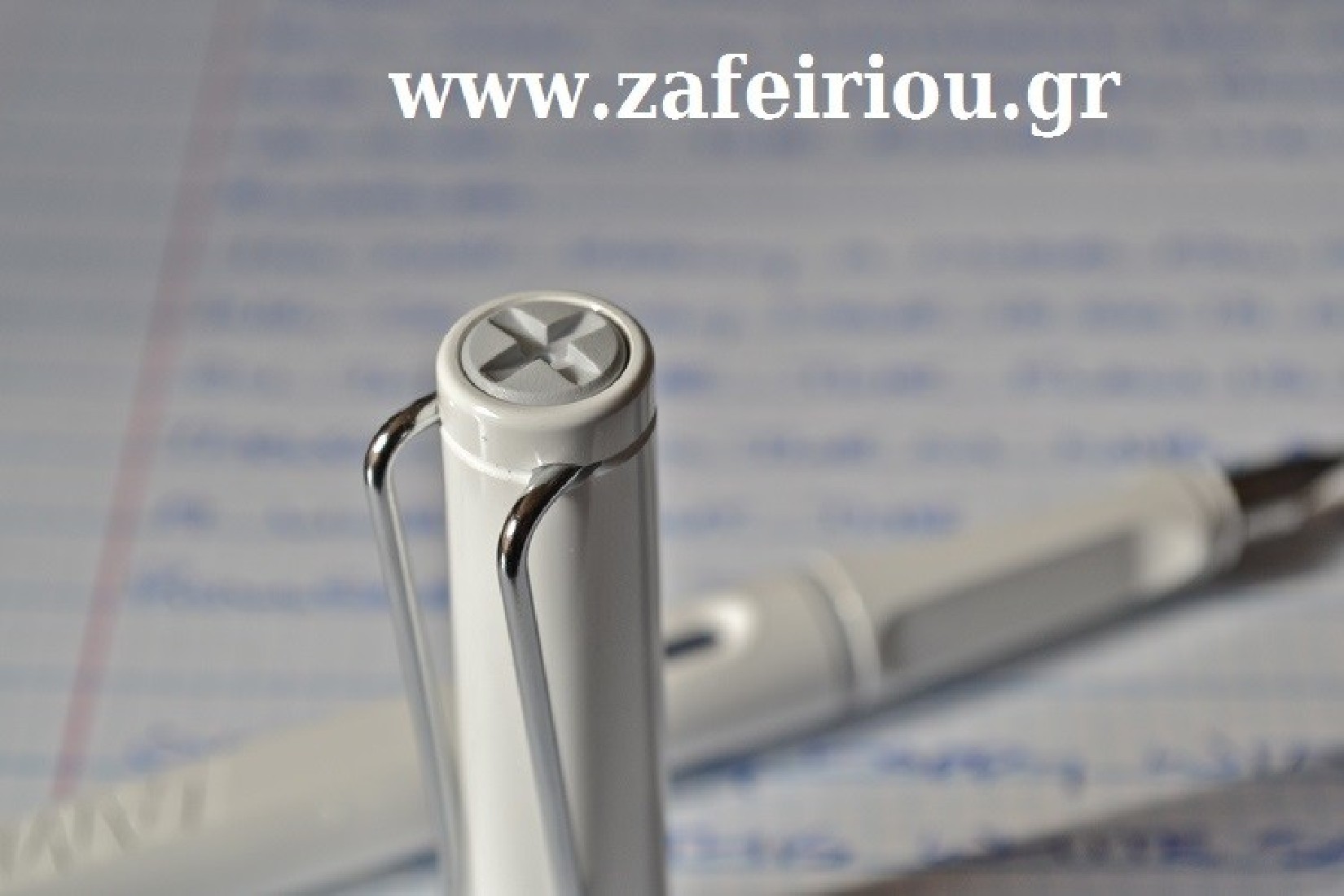 Lamy Safari Shiny White Fountain Pen 019