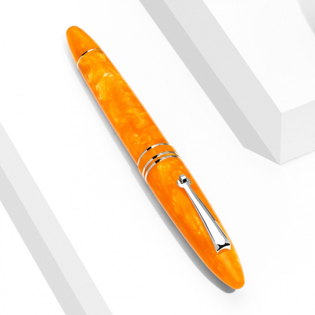 Leonardo Officina Italiana Furore Orange RT  Fountain pen