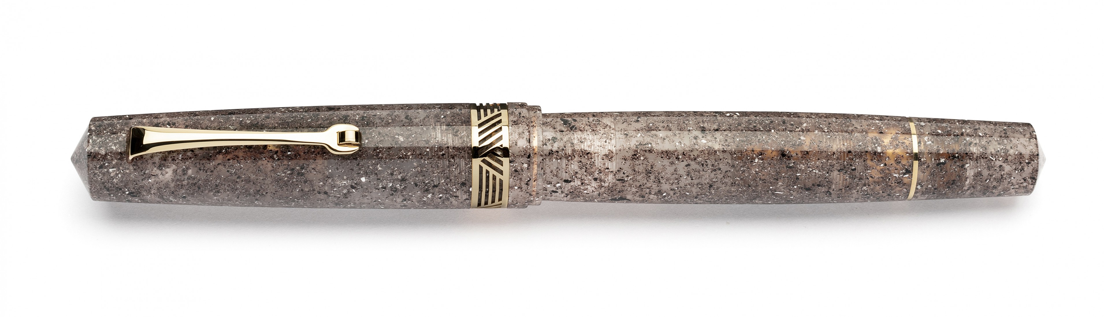 Leonardo Officina Italiana Momento Magico Sabbia Di Mare GT Fountain Pen