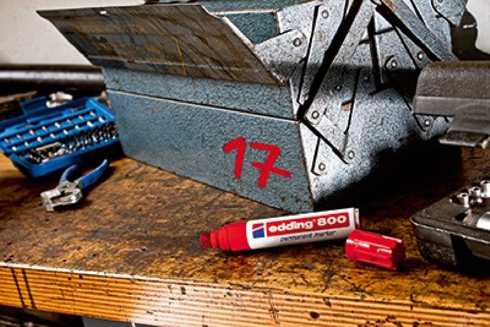 Μαρκαδόρος Ανεξίτηλος 4-12mm 800/3 Blue Edding