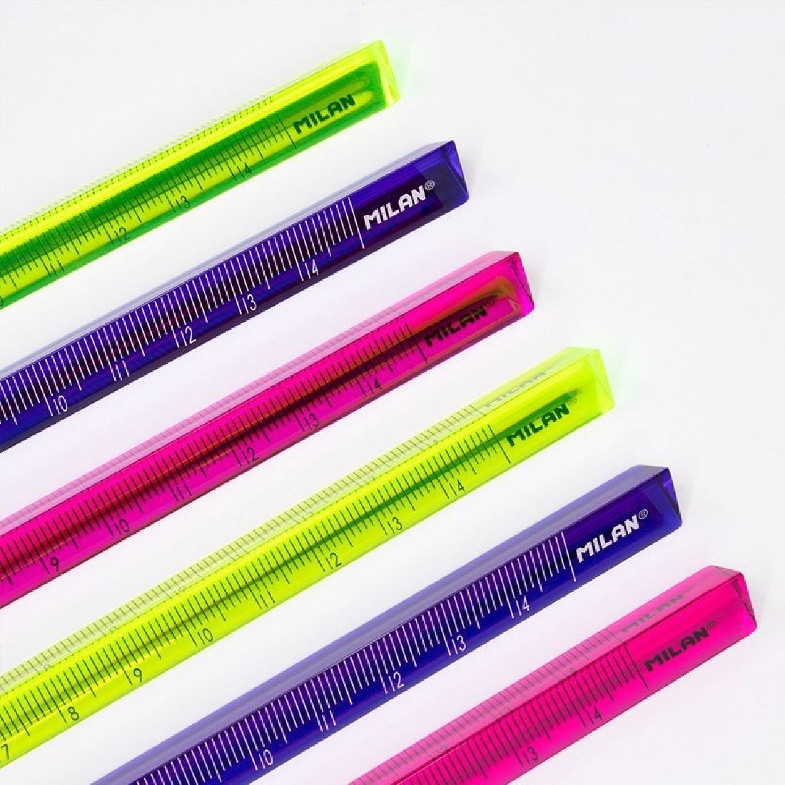 Χάρακας τριγωνικός 15 cm MILAN