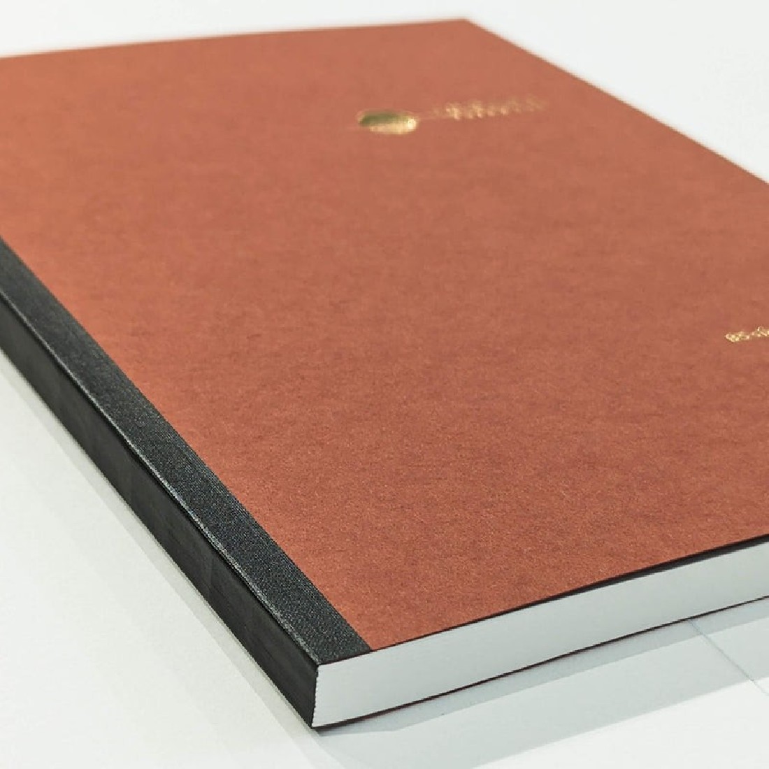 Yu-sari Premium notebook B5 182x257mm,  blank, 192 pages, 95gr, vermilion by Nakabayashi