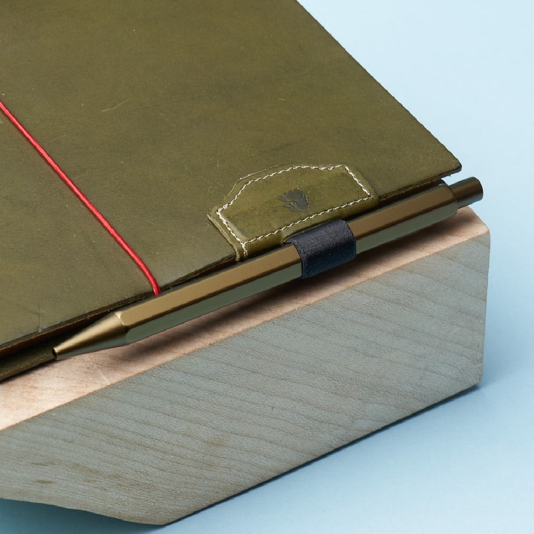 Paper Republic Le Stylo Needlepoint Pen Olive