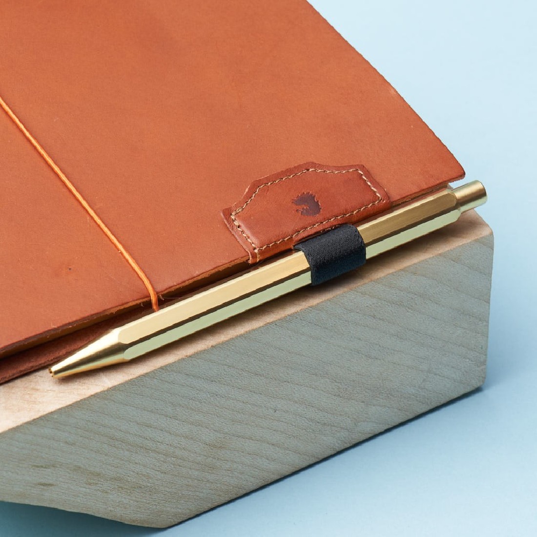 Paper Republic Le Stylo Needlepoint Pen Brass