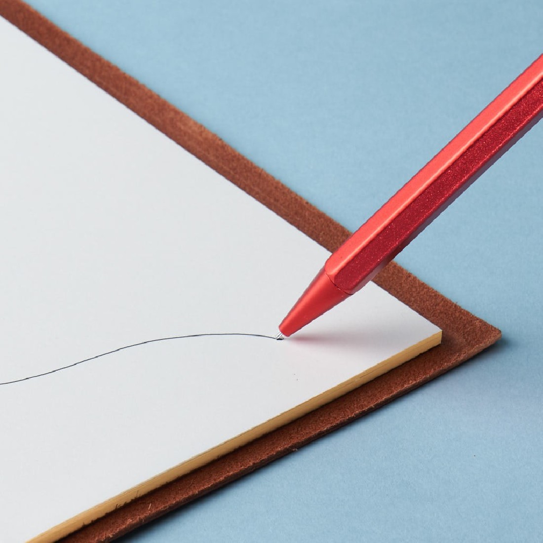 Paper Republic Le Stylo Needlepoint Pen Red