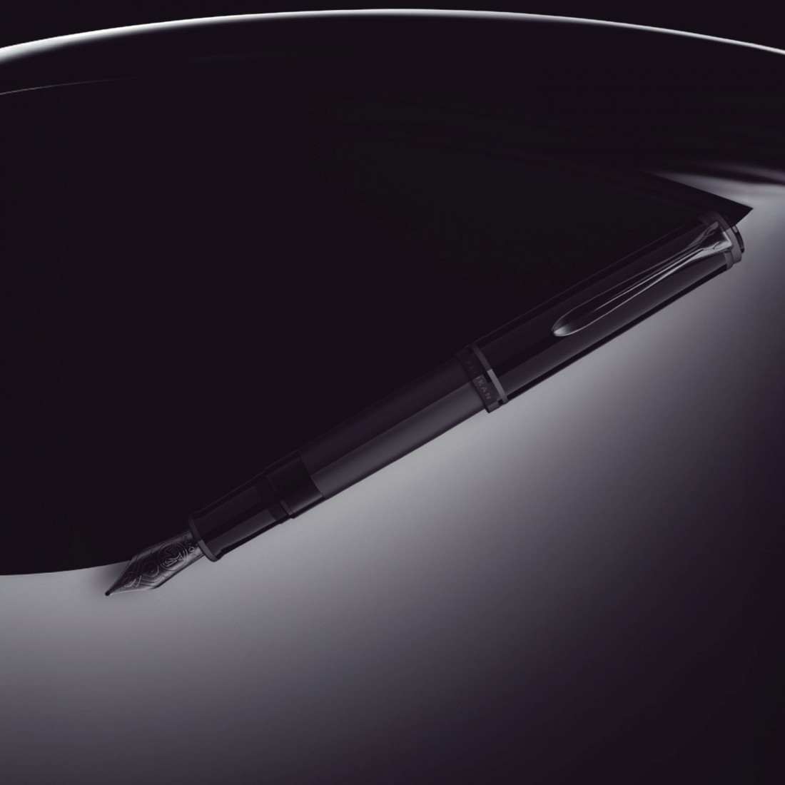 Pelikan Souveran M809 Matt Black Fountain Pen