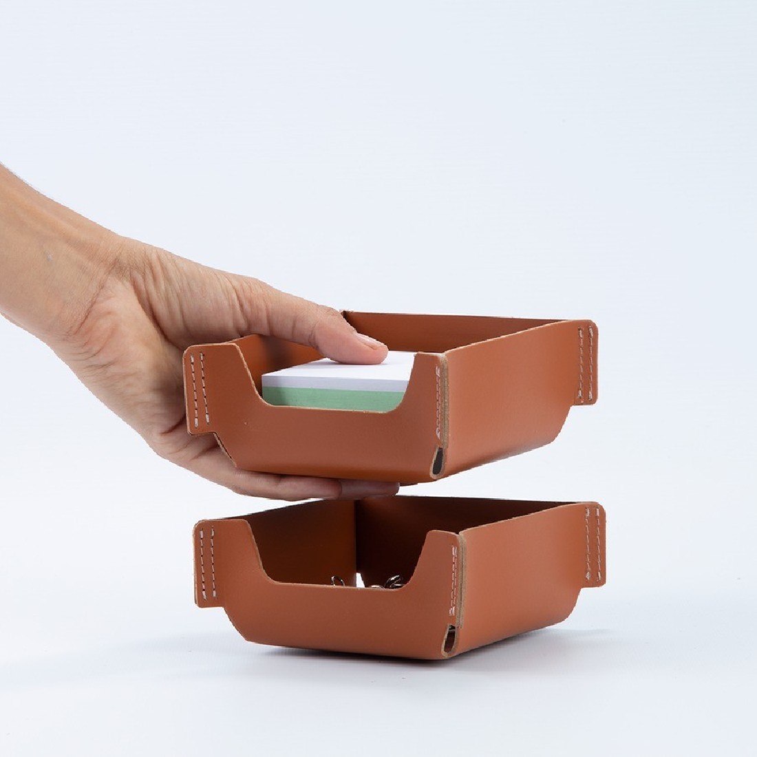Memo Holder Stackable Matone recycled leather Vacavaliente