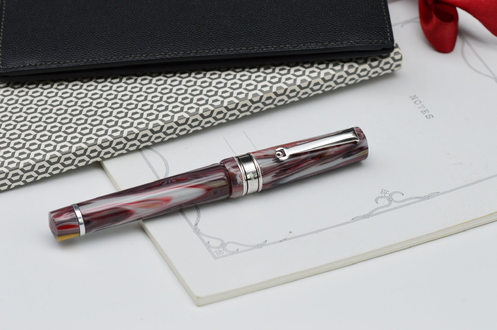 Santini Italia Libra Magma RH 18k Stub nib piston filler pen with ebonite feeder