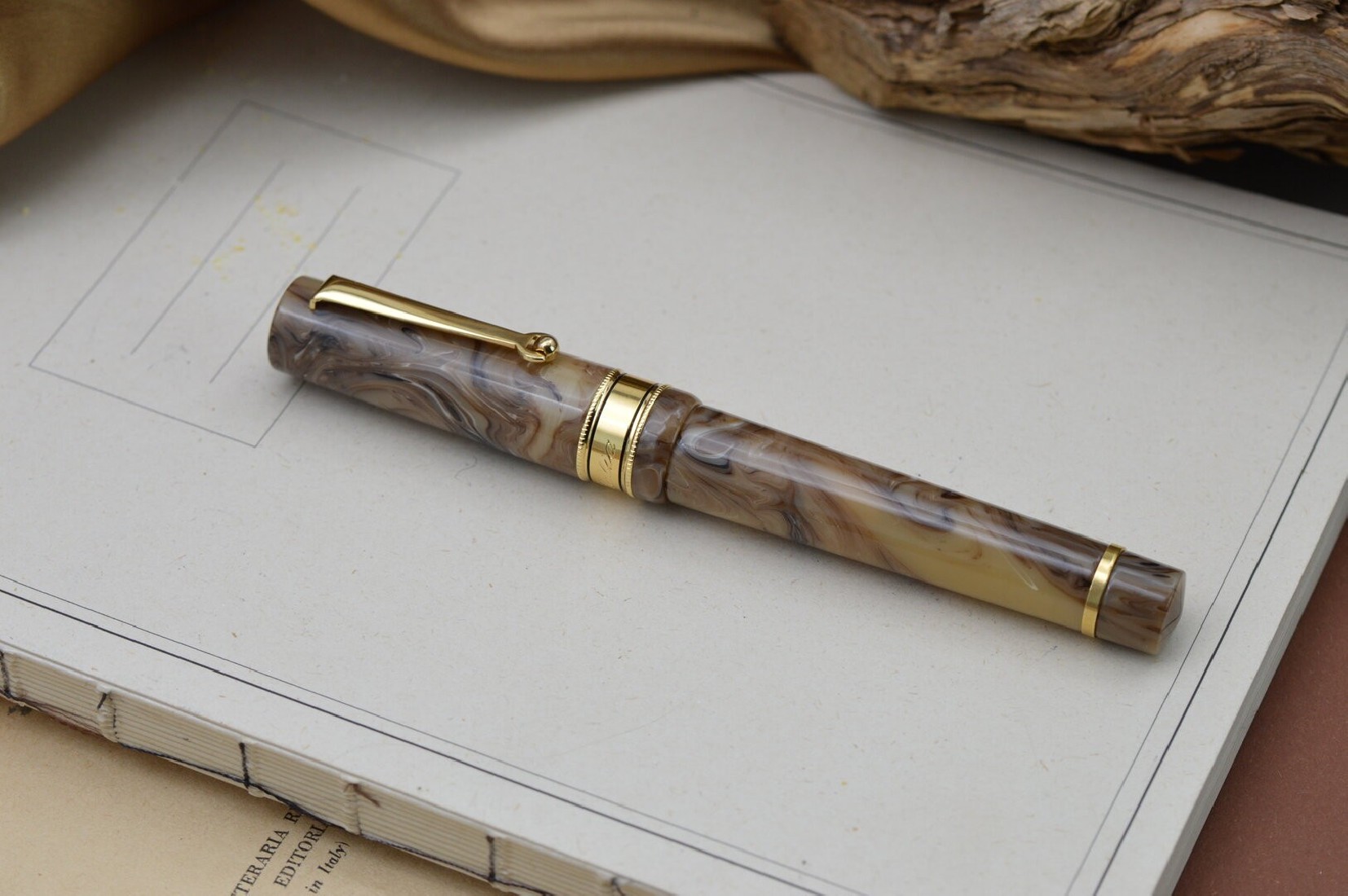 Santini Italia Libra Africa GT 18k Superflex nib piston filler pen with ebonite feeder